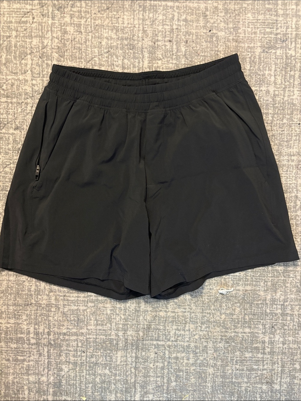 Lululemon Men's Linerless Pace Breaker Shorts in Black 5”Inseam